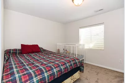 1402 N 650 E, Tooele, UT 84074 - Photo 32
