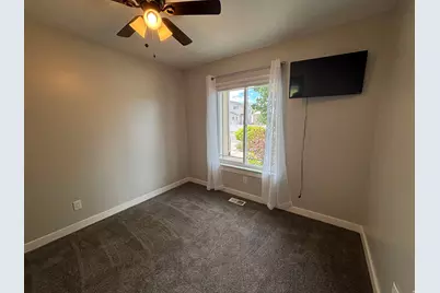 1402 N 650 E, Tooele, UT 84074 - Photo 30