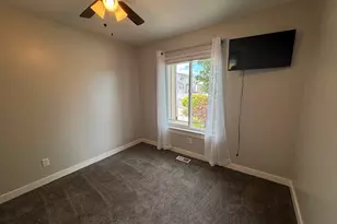 1402 N 650 E, Tooele, UT 84074 - Photo 30