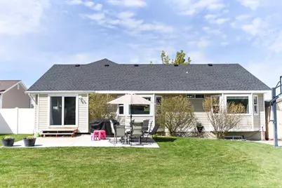 1402 N 650 E, Tooele, UT 84074 - Photo 52