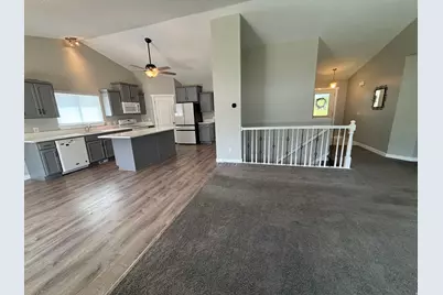 1402 N 650 E, Tooele, UT 84074 - Photo 16