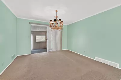 644 Crestwood Cir, Bountiful, UT 84010 - Photo 6