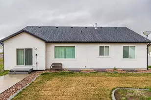 8232 N Iron Horse Dr E, Tooele, UT 84074 - Photo 30