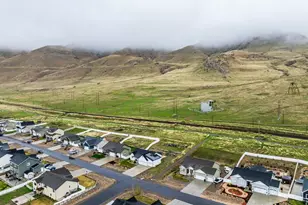 8232 N Iron Horse Dr E, Tooele, UT 84074 - Photo 40