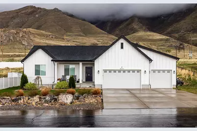8232 N Iron Horse Dr E, Tooele, UT 84074 - Photo 1