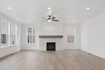 758 W Caroline Dr S #219, Saratoga Springs, UT 84045 - Photo 28