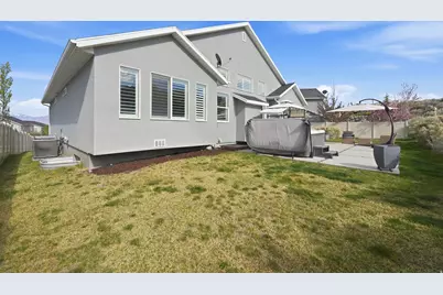 14332 S Dusty Meadow Cir W, Herriman, UT 84096 - Photo 32