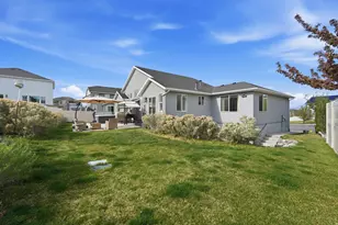 14332 S Dusty Meadow Cir W, Herriman, UT 84096 - Photo 32