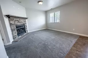 3164 N Peregrine Way, Layton, UT 84040 - Photo 4