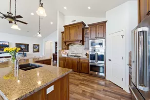 1102 N Summit View Dr, Saratoga Springs, UT 84045 - Photo 14