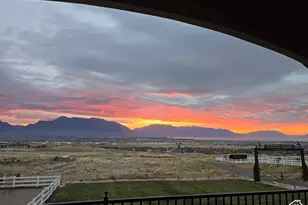 1102 N Summit View Dr, Saratoga Springs, UT 84045 - Photo 8