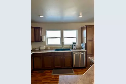 768 W Cobble Hollow Dr, Roosevelt, UT 84066 - Photo 6