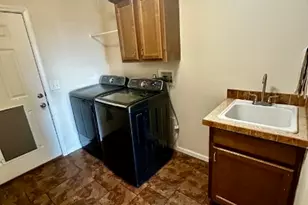 768 W Cobble Holw Dr, Roosevelt, UT 84066 - Photo 12