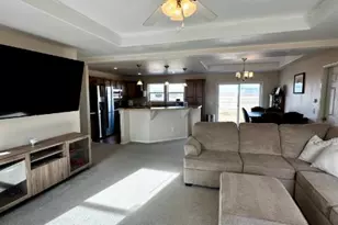 768 W Cobble Holw Dr, Roosevelt, UT 84066 - Photo 8