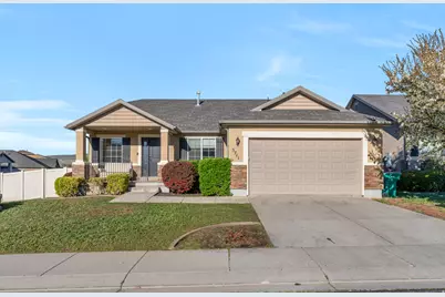 3711 N Meadow Springs Ln, Lehi, UT 84043 - Photo 2