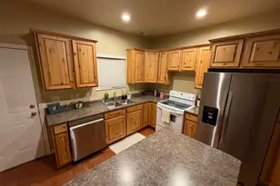 7846 S Cool Creek Way W, West Jordan, UT 84081 - Photo 4