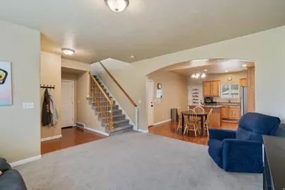 7846 S Cool Creek Way W, West Jordan, UT 84081 - Photo 10