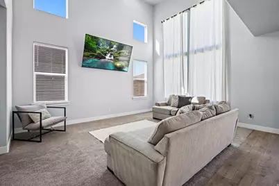 586 N Hill View Dr, Saratoga Springs, UT 84045 - Photo 4