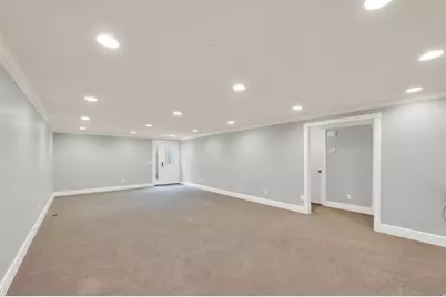 553 S Davis Blvd, Bountiful, UT 84010 - Photo 38