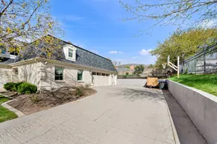 553 S Davis Blvd, Bountiful, UT 84010 - Photo 50