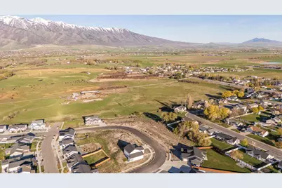 828 W 70 N, Hyrum, UT 84319 - Photo 14