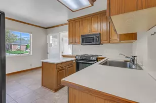 1754 E Downington Ave S, Salt Lake City, UT 84108 - Photo 12