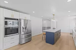 1092 N 500 E, Centerville, UT 84014 - Photo 6