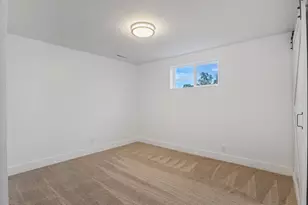 1092 N 500 E, Centerville, UT 84014 - Photo 26
