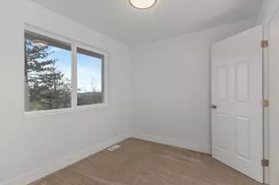 1092 N 500 E, Centerville, UT 84014 - Photo 20
