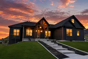 1087 E 160 N, Hyde Park, UT 84318 - Photo 2