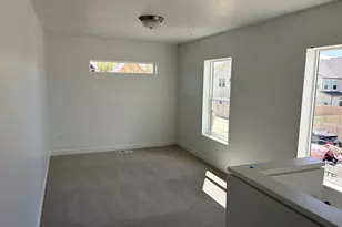 1056 W Audrey Ln, Woods Cross, UT 84087 - Photo 10