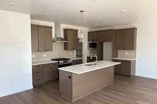 1056 W Audrey Ln, Woods Cross, UT 84087 - Photo 2