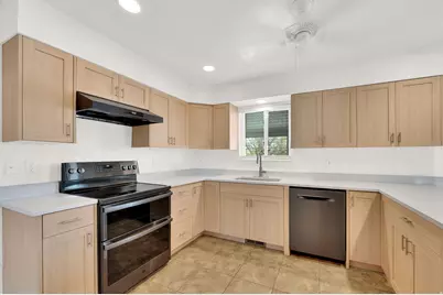 5061 S 3500 W, Roy, UT 84067 - Photo 10