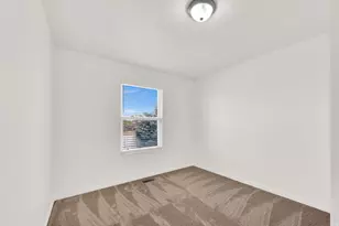 5061 S 3500 W, Roy, UT 84067 - Photo 12