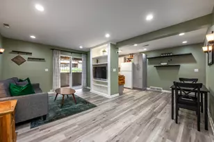 2432 S Elizabeth St E, Salt Lake City, UT 84106 - Photo 2