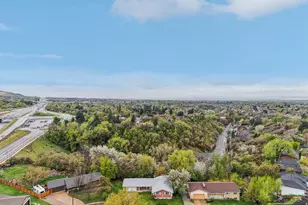 2826 E Brinton Circle, Layton, UT 84040 - Photo 40