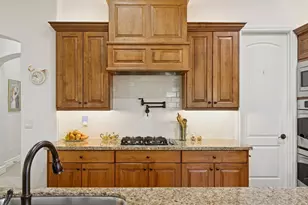 3093 E Scenic Valley Ln Ln, Sandy, UT 84092 - Photo 10