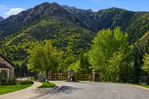 3093 E Scenic Valley Ln Ln, Sandy, UT 84092 - Photo 2