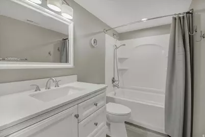 2449 N Sarus Crane Dr, Clinton, UT 84015 - Photo 30