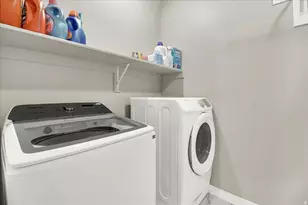 2449 N Sarus Crane Dr, Clinton, UT 84015 - Photo 18