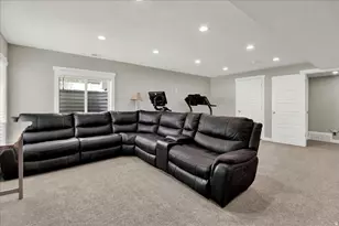 2449 N Sarus Crane Dr, Clinton, UT 84015 - Photo 28