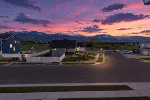 1073 N Titan Dr, Lehi, UT 84043 - Photo 4
