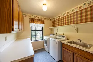 2612 E Antelope Dr, Layton, UT 84040 - Photo 18