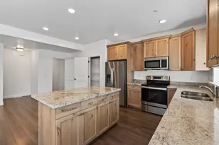 4216 W Gunlock Park Ct, Riverton, UT 84096 - Photo 8