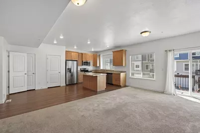 4216 W Gunlock Park Ct, Riverton, UT 84096 - Photo 12