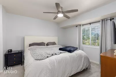 499 N 200 W #18, Bountiful, UT 84010 - Photo 16