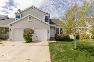 499 N 200 W, Bountiful, UT 84010 - Photo 2