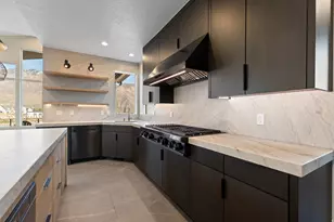 501 W Devey Dr, Alpine, UT 84004 - Photo 8