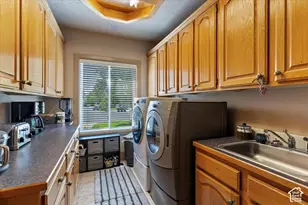 960 E Par Three Circle, Fruit Heights, UT 84037 - Photo 20