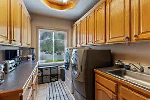 960 E Par Three Circle, Fruit Heights, UT 84037 - Photo 20